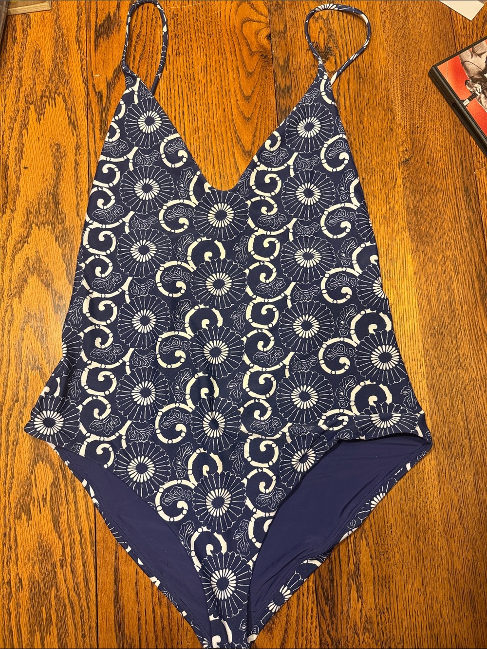 Faherty Navy and White Floral One-Piece Swimsuit XL